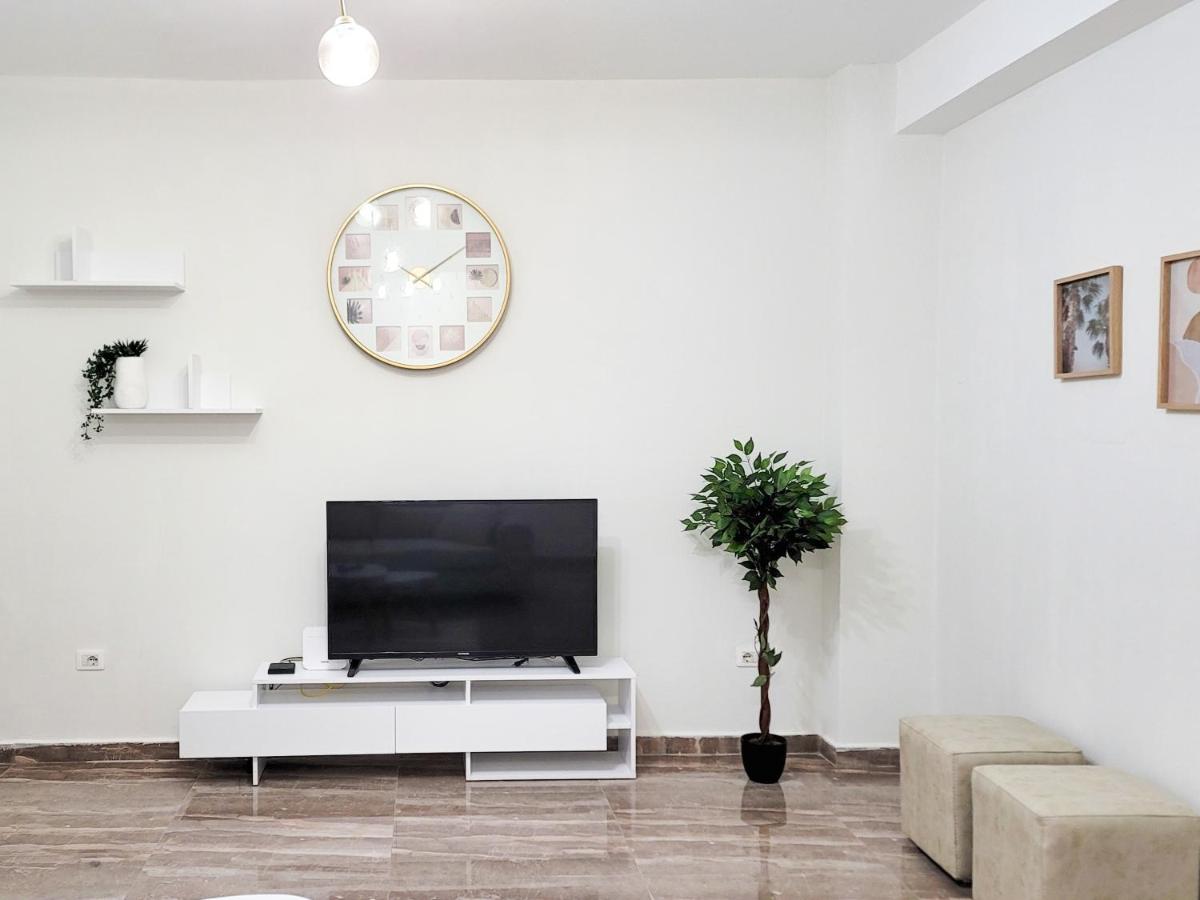 One-Bedroom Gem By The Square Tirana Zewnętrze zdjęcie