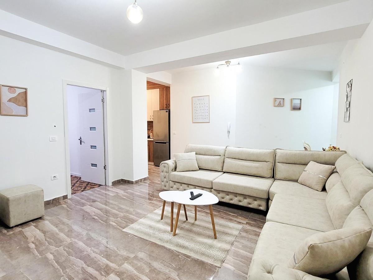 One-Bedroom Gem By The Square Tirana Zewnętrze zdjęcie